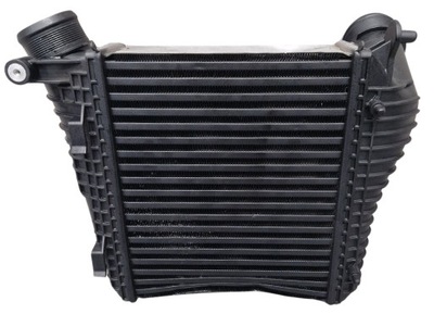 Інтеркулер радіатор права bentley bentayga 36a145804 фото №1