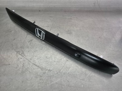 Honda civic vii молдинг крышки эмблема 74890-s5t-e010-m1 фото №1