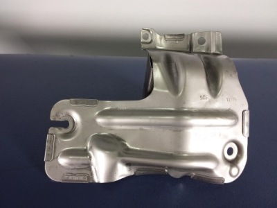 Skoda kodiaq 2.0tsi защита тепловая 06k129598j фото №1