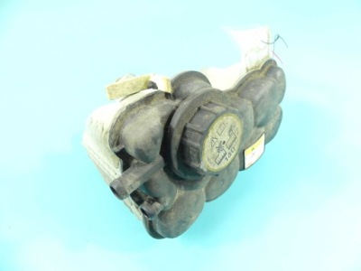 Бак расширительный воды f-pace 16- 2.0d фото №1