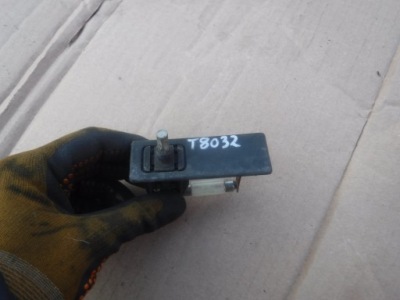 Переключатель освещение багажника mercedes w201 190 2018201211 фото №1