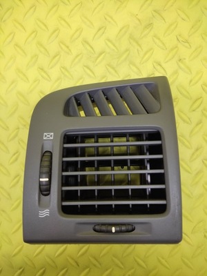 Kia cerato решітка обдув права фото №1