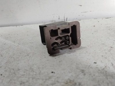 Резистор резистор 4 pin bmw фото №1