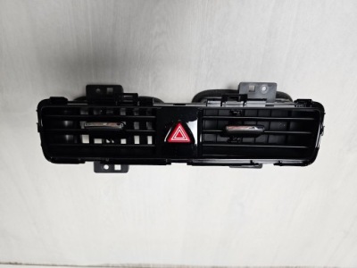 Решітка обдув середня панель впуск hyundai ioniq фото №1