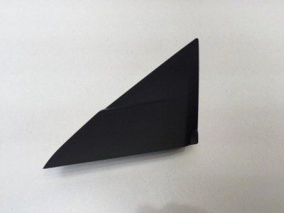 Juke ii f16 трикутник заглушка зовнішній лівий фото №1