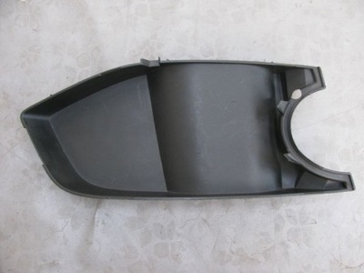 Audi a3 заглушка решётка бампера правая 8p0807152b фото №1