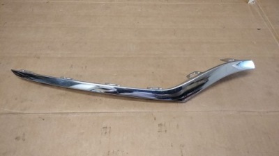 Молдинг хром бампера права перед mercedes w243 h243 eqa a2438853802 фото №1