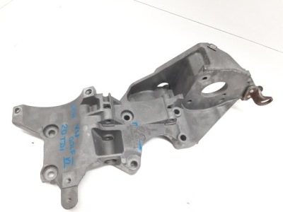 Vw golf vi 2.0 tdi кронштейн генератора 03l903143q фото №1