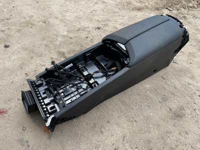 Підлокітник тунель середній maserati ghibli фото №1