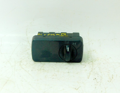 Панель выключатель блокировка мост mercedes actros mp2 a9435450304 фото №1