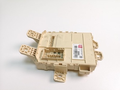 Kia sportage 2016 рамка / модуль предохранителей фото №1