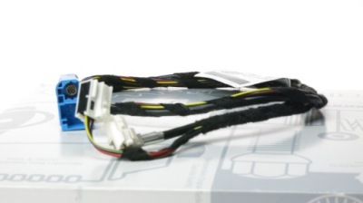 Жгут трубопровод elektr мультимедиа box a1765401201 фото №1