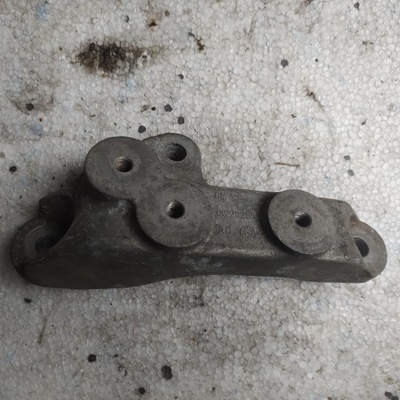 Кронштейн коробки opel insignia a 13228255 фото №1