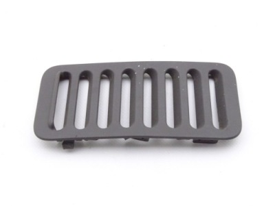 Discovery ii 98-04 решётка вентиляционная багажника фото №1