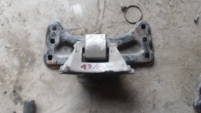 Подушка коробки mercedes 171 фото №1