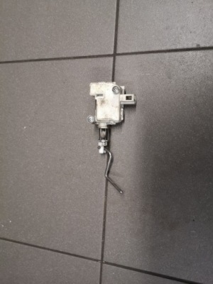 Привод крышка заливной топлива audi a6 c5 3b0959781 фото №1