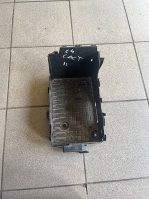 Citroen c4 cactus ii lift основание аккумулятор 9801801880 фото №1