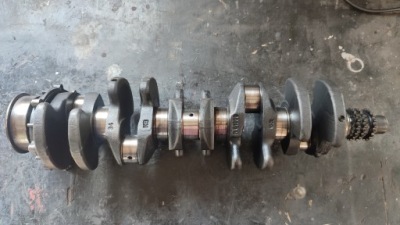 Jeep grand cherokee wj 2.7 crd wał колінчастий r61200 фото №1