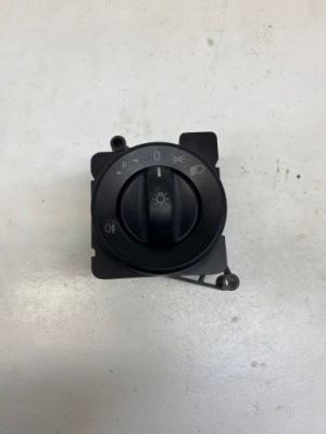 Вимикач світла mercedes sprinter a9065450504 фото №1