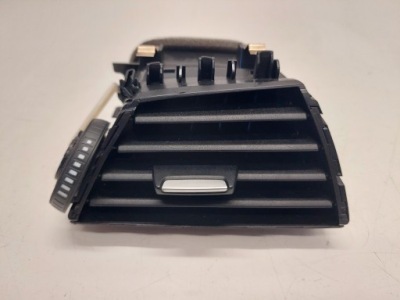 Решітка обдув права bmw f20 f21 9205356 фото №1