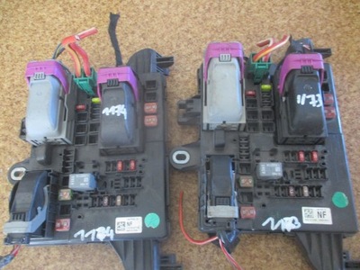 Коробка запобіжників bsi insignia a 13277322 фото №1