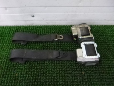 Carrera 911 996 натягувачі ремені правий лівий комплект фото №1