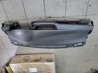 Toyota avensis t29 15-18 приборная панель консоль anglik фото №1