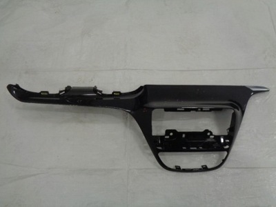 Peugeot 208 декоративная рамка консоли обдув фото №1