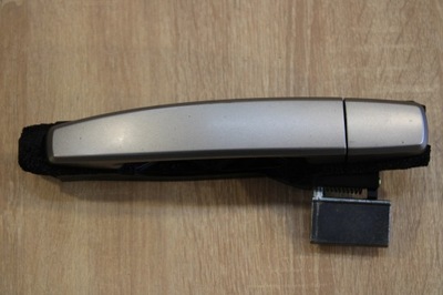 Ручка зовнішня правий задня chevrolet captiva сірий-сріблястий фото №1