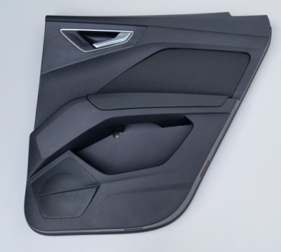 Обшивка двері правий задня audi q4 e-tron фото №1