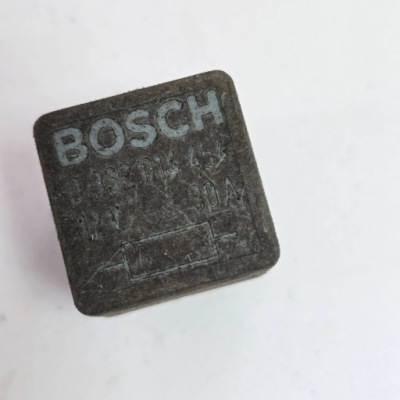 0332014454 реле bosch bmw k100 фото №1