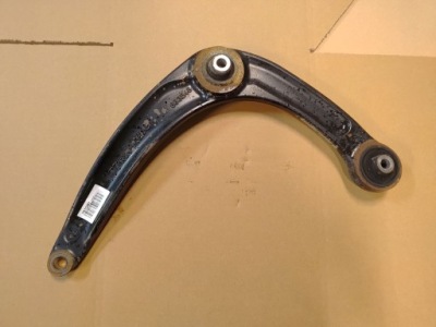 Важіль лівий перед peugeot 5008 i #1536 фото №1