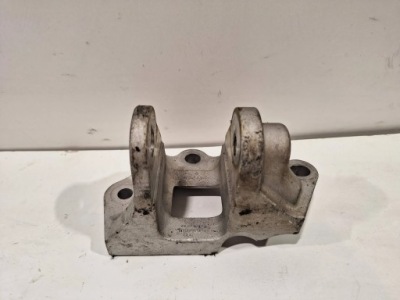 Кронштейн двигателя 113324409r renault megane iv 1.8tce фото №1