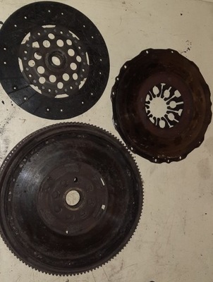 Vw t4 2.5 tdi зчеплення комплект 322028110 фото №1