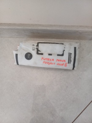 Подушка сиденье правая peugeot 2008 ii 208 ii opel corsa f 9821954780 фото №1