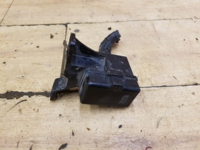 Коробка предохранителей toyota rav4 i 2.0 16v фото №1