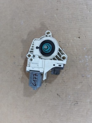 Audi a6 c6 моторчик стекло перед правый фото №1