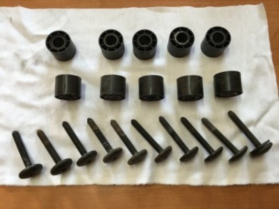 Болт сидений trafic vivaro фото №1