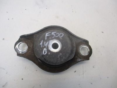 Кронштейн подушка двигателя fiat 500 1.4 фото №1