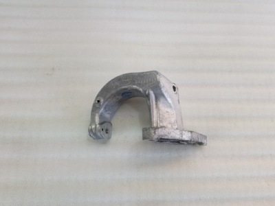 Кронштейн кронштейн коробки 2.4 jtd lancia thesis фото №1