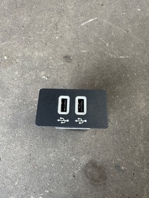 Ford edge ii mk2 роз'єм port usb gc3t-14f014-bb фото №1