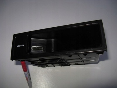 Інтерфейс мультимедіа fabia ii lift 5n0035342e фото №1