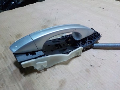 Ручка дверь правый перед 8e kombi skoda fabia iii фото №1