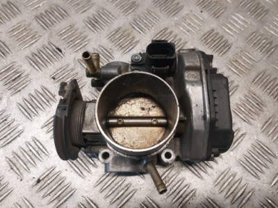 Дроссельная заслонка audi a3 8l 1.8 20v 06a133064m фото №1