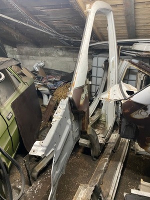 Рамка блок двигуна лівий двері з fartuchem sprinter 906 фото №1