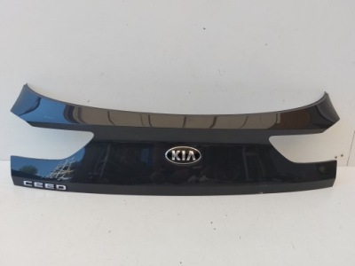 Kia ceed iii накладка крышки багажника оригинал фото №1