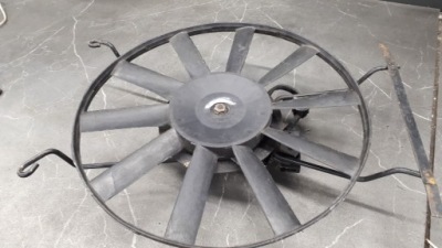 7700789730 вентилятор радиатора renault rapid 1.6d фото №1