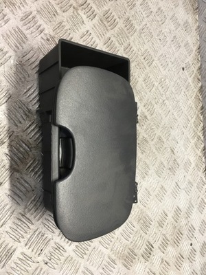 Yaris i бардачок консоли фото №1