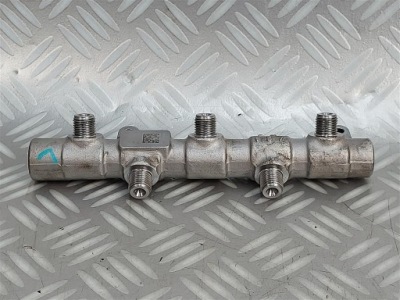 Молдинг впрыскная левая audi q8 3,0 tdi 059130090dl фото №1