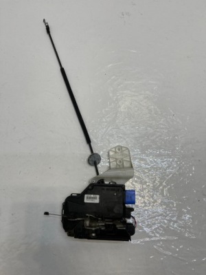 Vw caddy iii замок двері правий перед 3d1837016aq фото №1